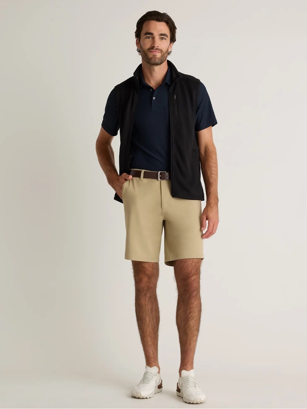 New Quince Men’s ProTech Golf Shorts 9” Sand Dune Tan Khaki size 32 preppy